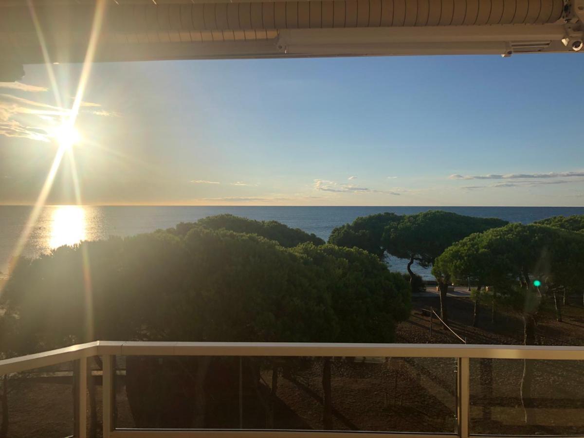 Apartment Direkt Am Strand Blanes Exteriör bild