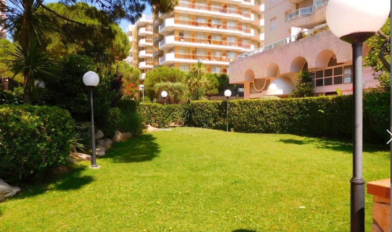 Apartment Direkt Am Strand Blanes Exteriör bild