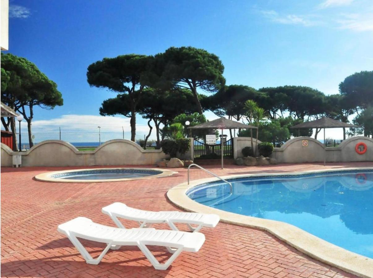 Apartment Direkt Am Strand Blanes Exteriör bild